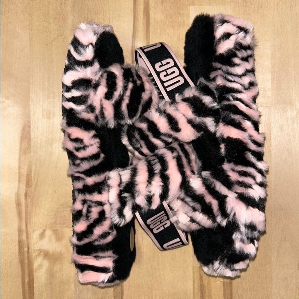 UGG Oh Yeah Tiger Print Slide Size 7 NEW